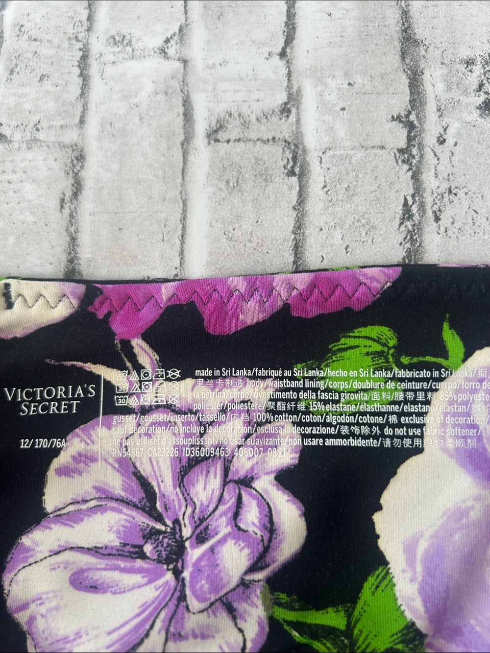 Victoria's Secret Women's Leggings (5) - Black, Gray, Pink, Purple - Picture 11 of 15